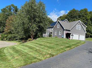 84 Round Hill Rd, Berlin, CT 06037