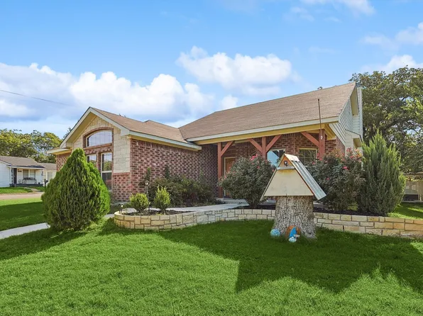 1216 N Elm St, Weatherford, TX 76086