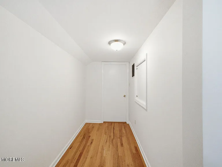 145 Osborne Ave — Photo 15