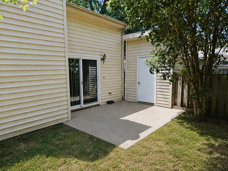 1509 Clermont Rd — Photo 18