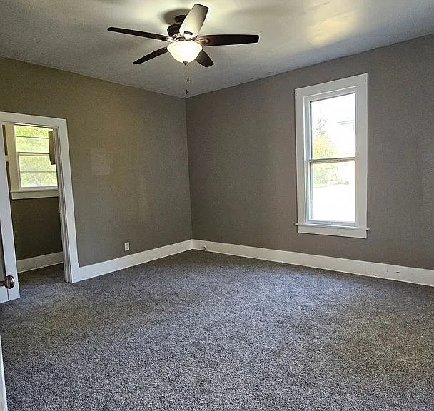 415 N Maple Ave — Photo 17