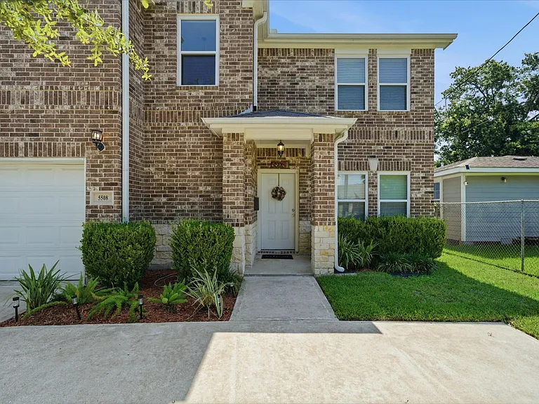 5508 Elysian St — Photo 2