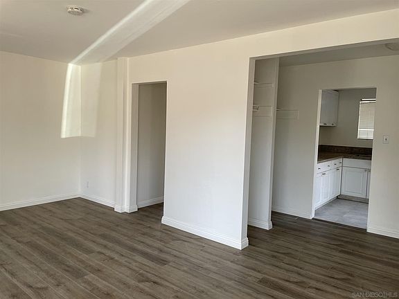 3rd image of 6594 Comly St