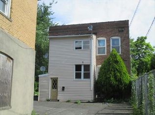 77 Pleasant St, Waterbury, CT 06706
