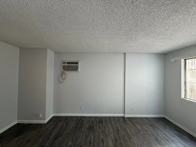 2515 Ocean View Ave #109 — Photo 7