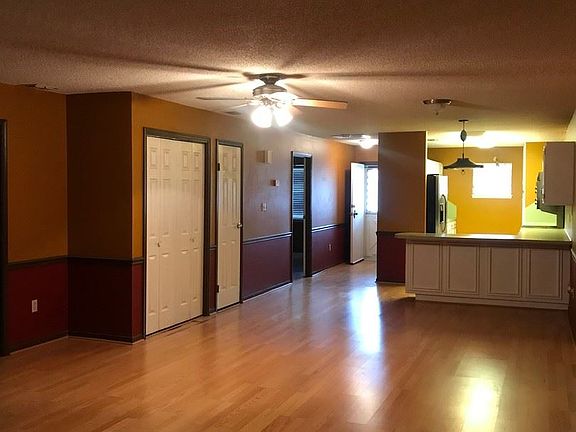 3rd image of 700 Fern Ave #22