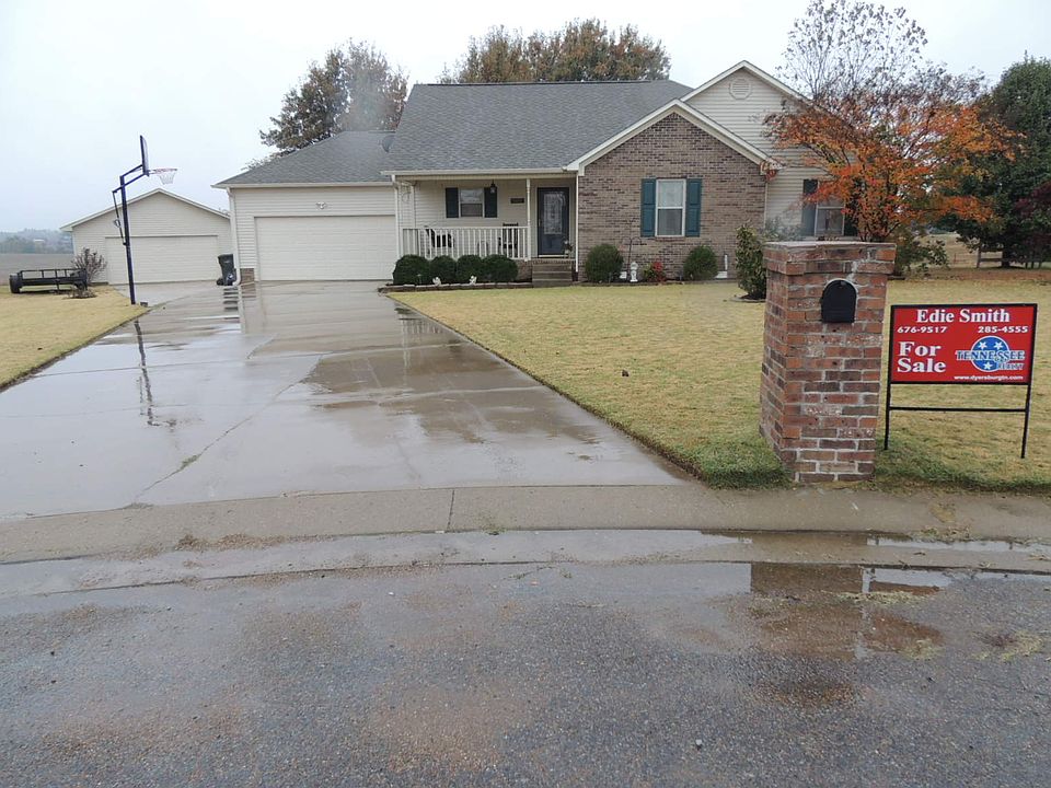909 Whispering Pine Cove