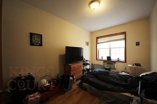 Rented by Kings Court Real Estate | media 15