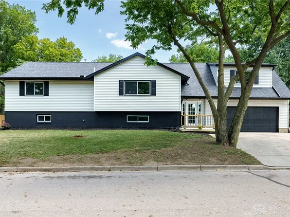 1718 Miami Ave, Fairborn, OH 45324
