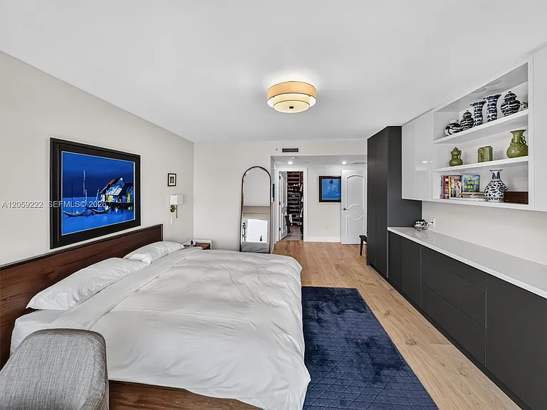 1455 Ocean Dr #704 — Photo 17