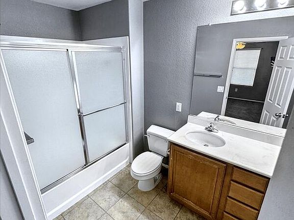 5th image of 3916 Sweet Pine St Unit 102