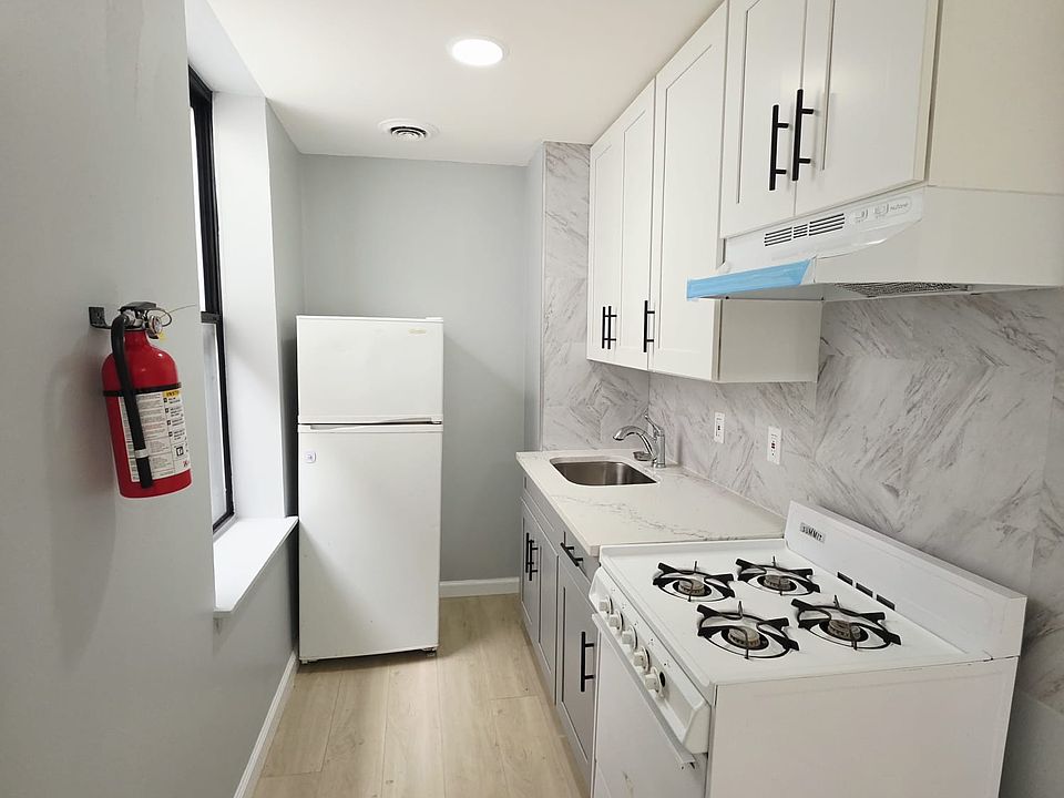 1st image of 61 Concord St APT 1B