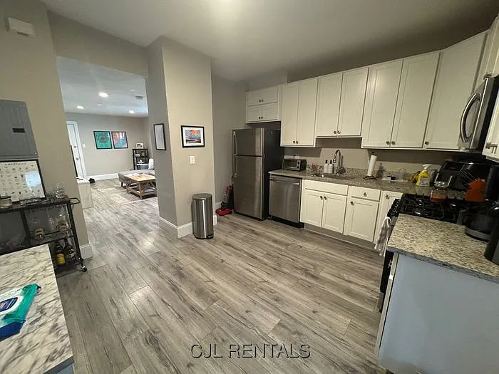63 Falcon St #3R-21 — Photo 8
