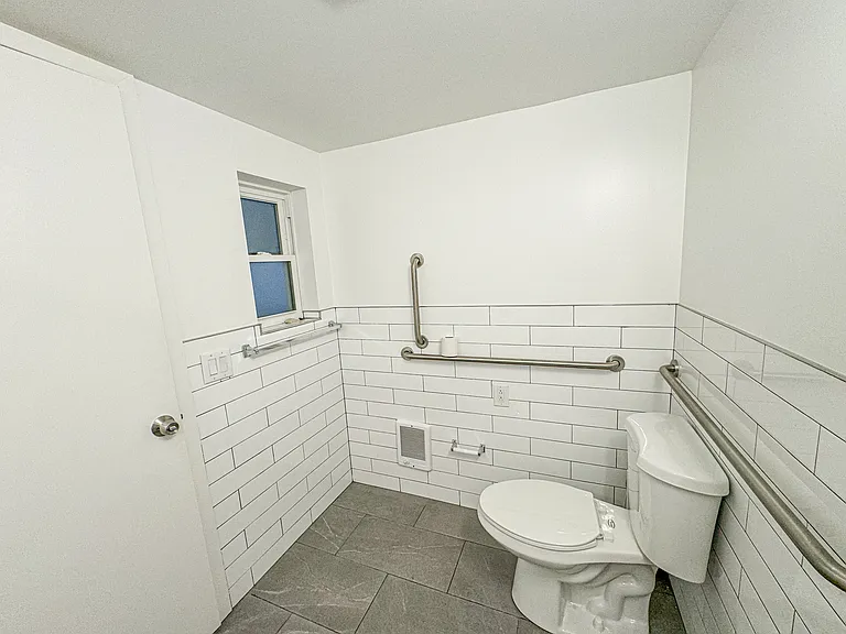 Studio House — Photo 31