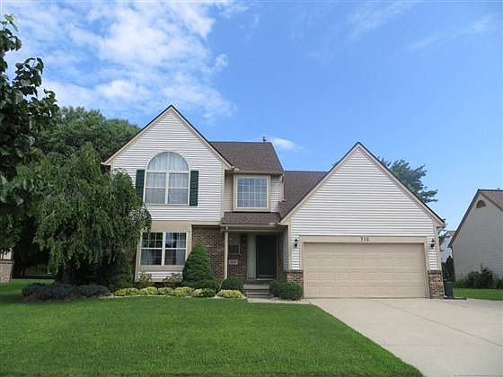 1st image of 710 Breakwater Dr
