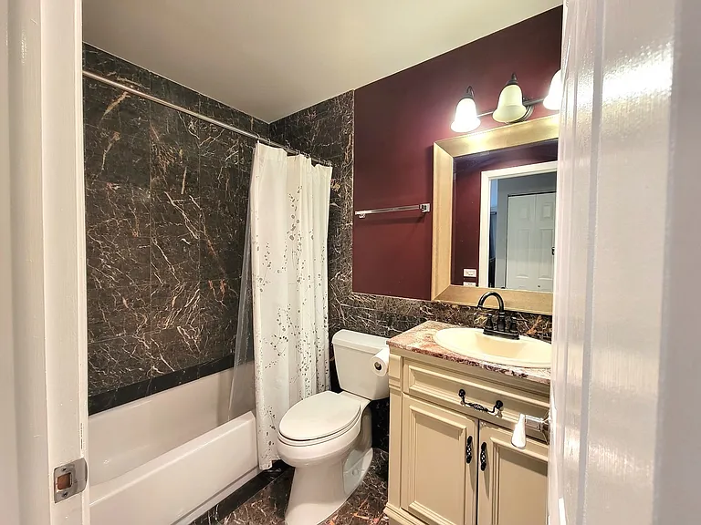 351 Newgate Ct #2A — Photo 13