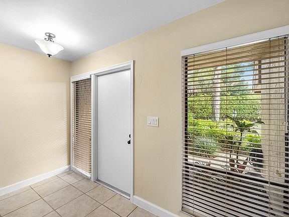 4th image of 5664 Santiago Circle
