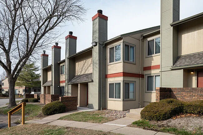 Stonehaven Apartments — Photo 28