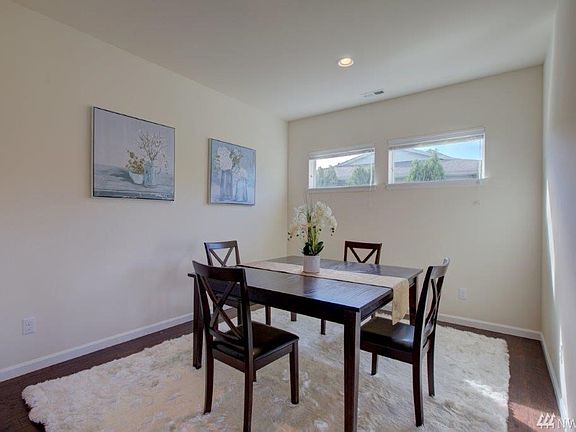 Formal Dining