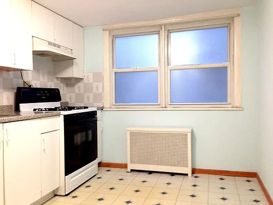 Rented by In Haus LLC | media 20