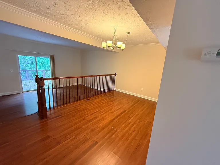935 Joshua Tree Ct — Photo 9