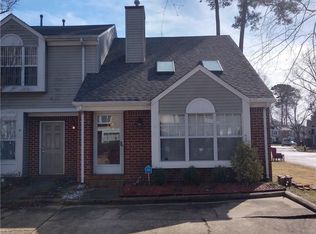 2 Silk Tree Pl, Hampton, VA 23666