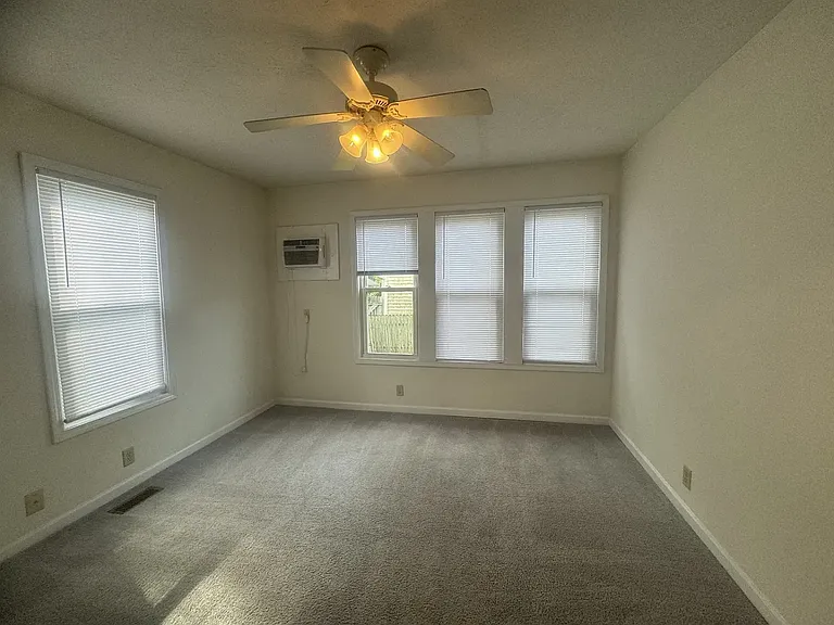 416 N Grant St — Photo 24