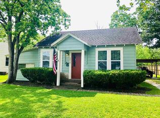 6450 Val St, Groves, TX 77619