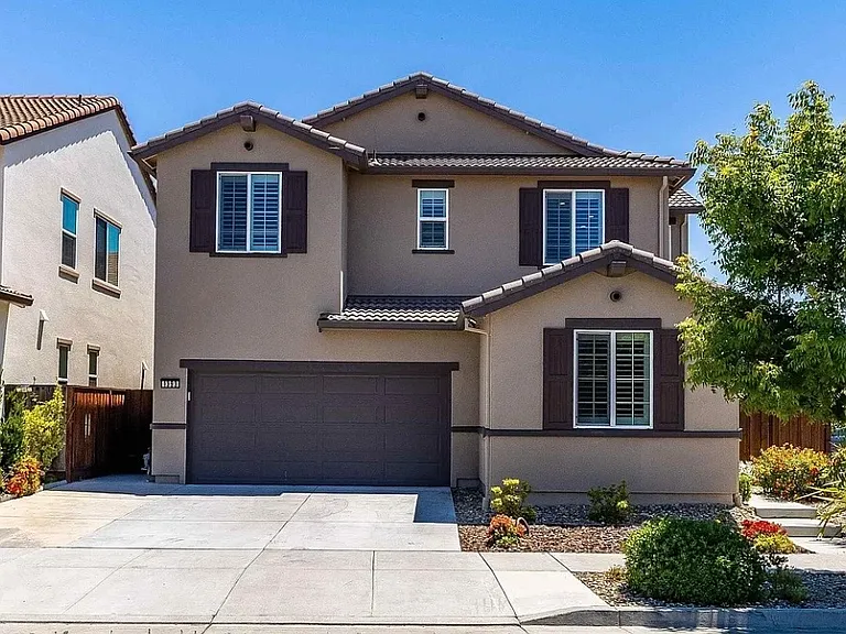 1393 Jamboree Dr — Photo 31