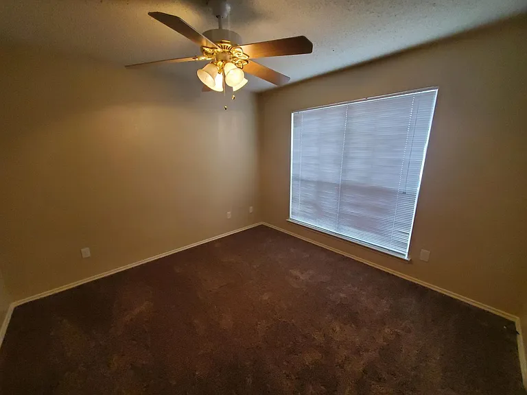 183 Rolling Ct — Photo 11