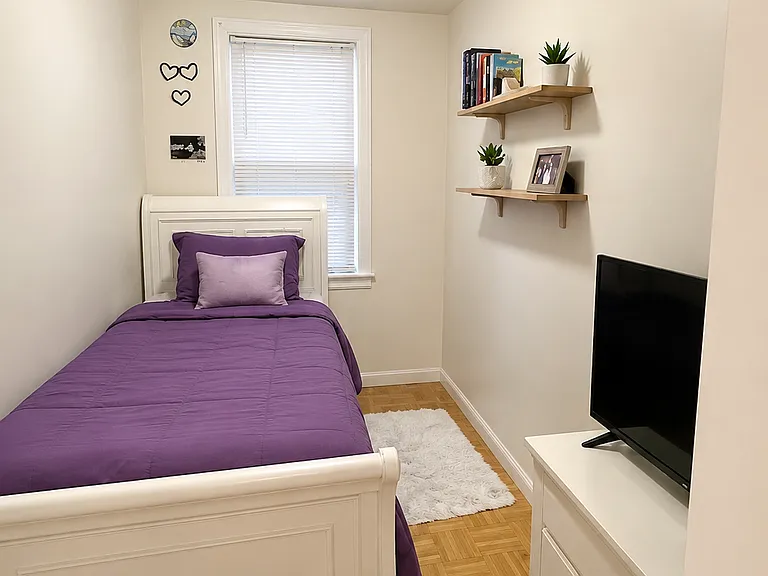 286 N Main St #2 — Photo 4