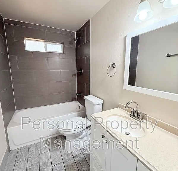 1803 SE Blairmont Dr — Photo 9