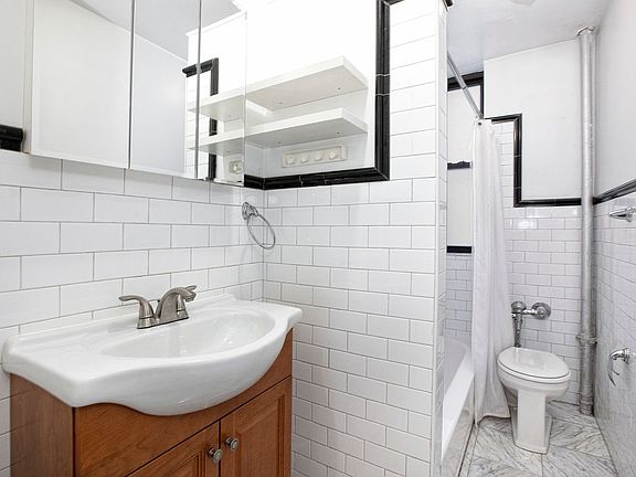 4th image of 45 S Elliott Pl #2C