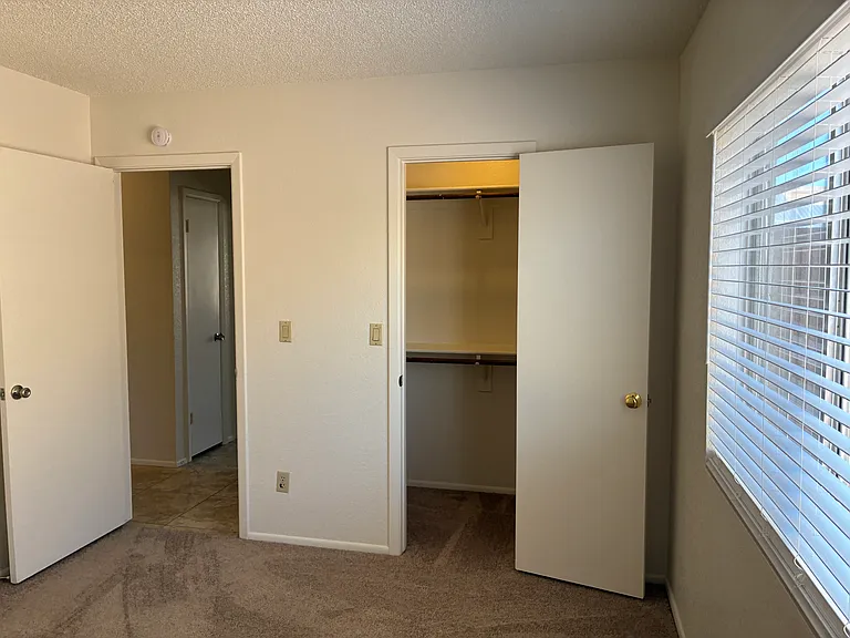 10820 W Wagon Wheel Dr — Photo 26