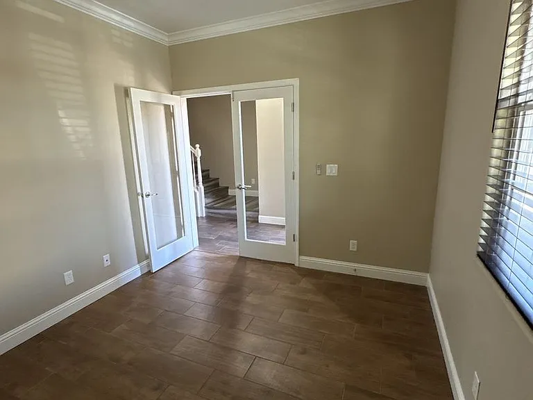 3921 W Payson Ave — Photo 2