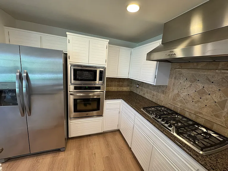 834 Sunstone St — Photo 9
