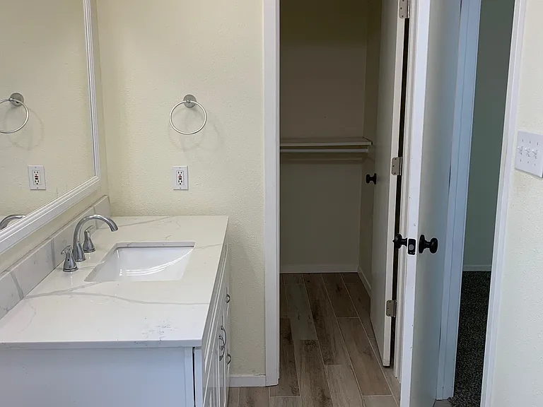 5005 Duval Rd — Photo 9