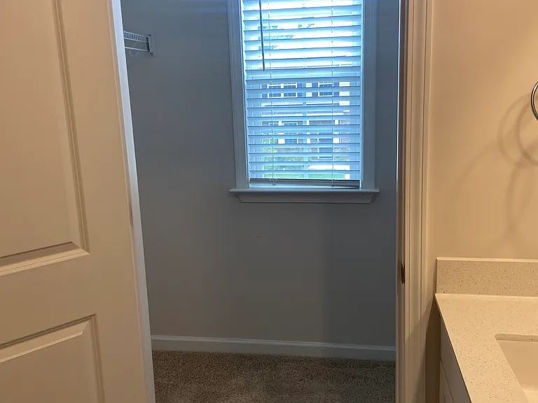111 David Hill Dr — Photo 29