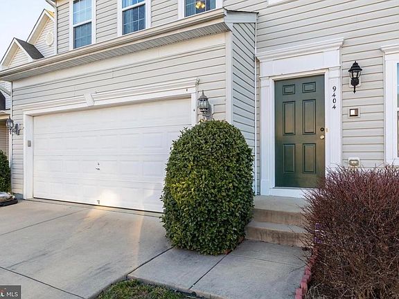 3rd image of 9404 Birch Cliff Dr
