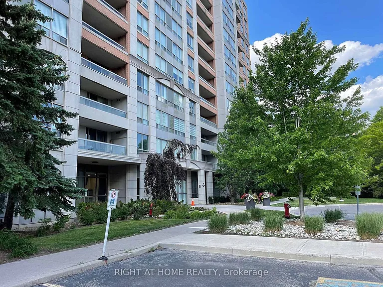 29 Northern Heights Dr #401 — Photo 2