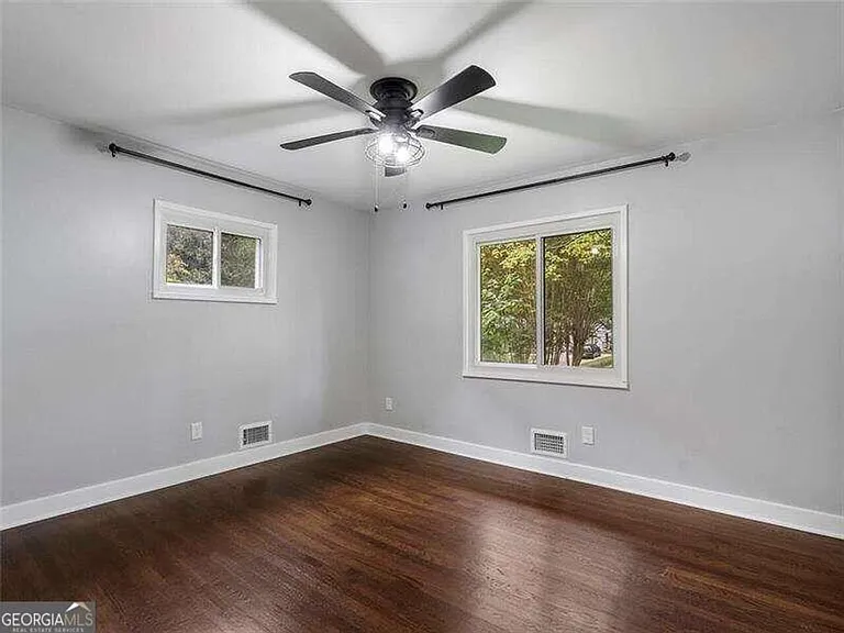 1914 McJenkin Dr NE — Photo 13