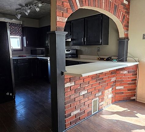 5th image of 1212 Marshall Street