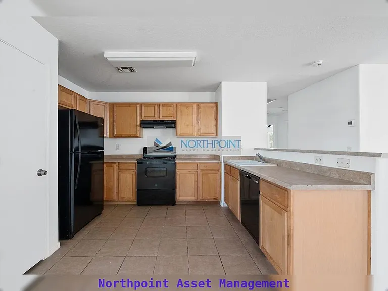 3220 S 81st Dr — Photo 7