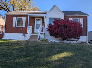 11 Saint Genevieve Ct, Florissant, MO 63031