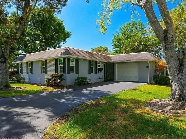 225 Georgetown BLVD #25, NAPLES, FL 34112