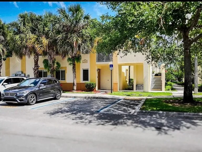 6245 SW 47th Mnr #101 — Photo 38