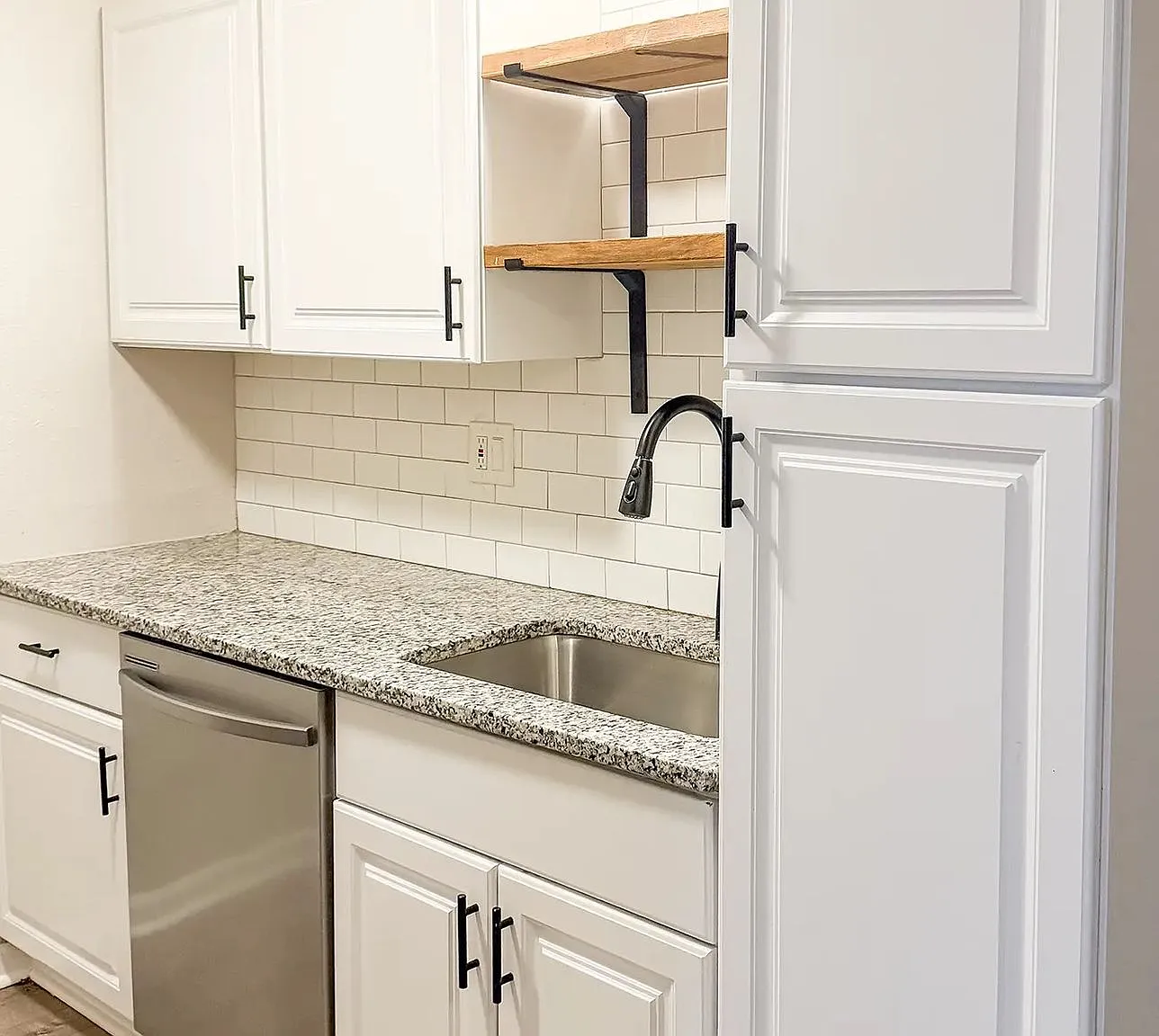 Victory Park Apartments — Photo 4