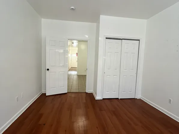 938 Flora St Floor 1, Elizabeth, NJ 07201