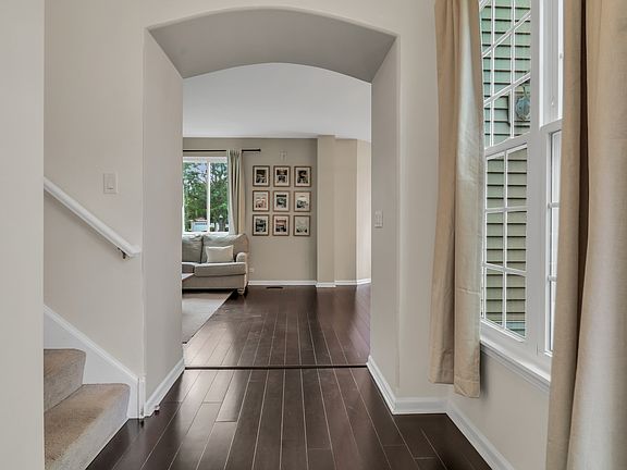 3rd image of 2287 W Bentley Ln
