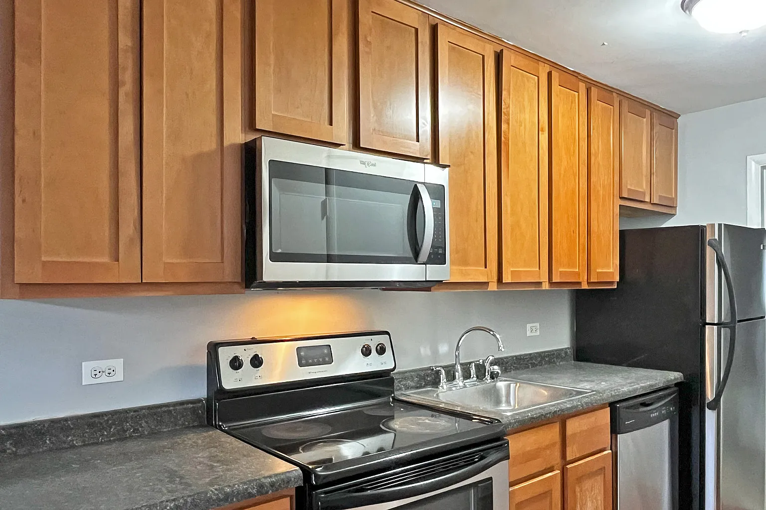 405-407 Washington Blvd. — Photo 2